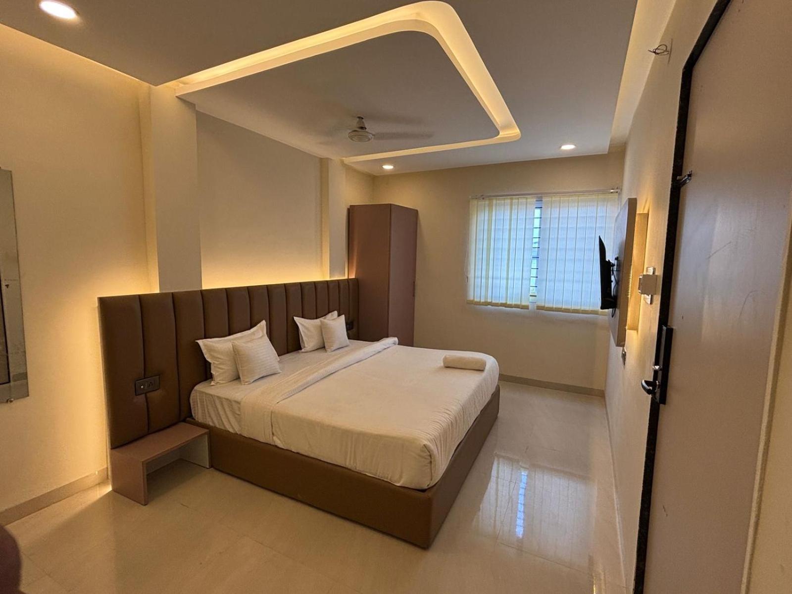 Hotel Vilaasitaa Vijay Nagar Indaur Kültér fotó
