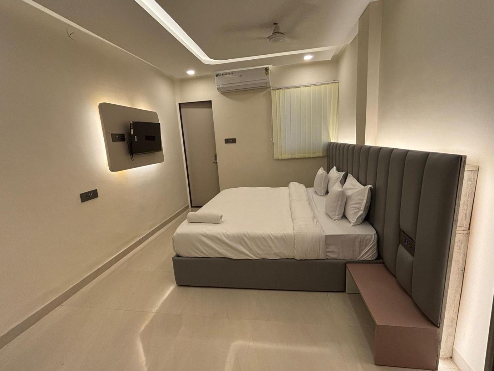 Hotel Vilaasitaa Vijay Nagar Indaur Kültér fotó