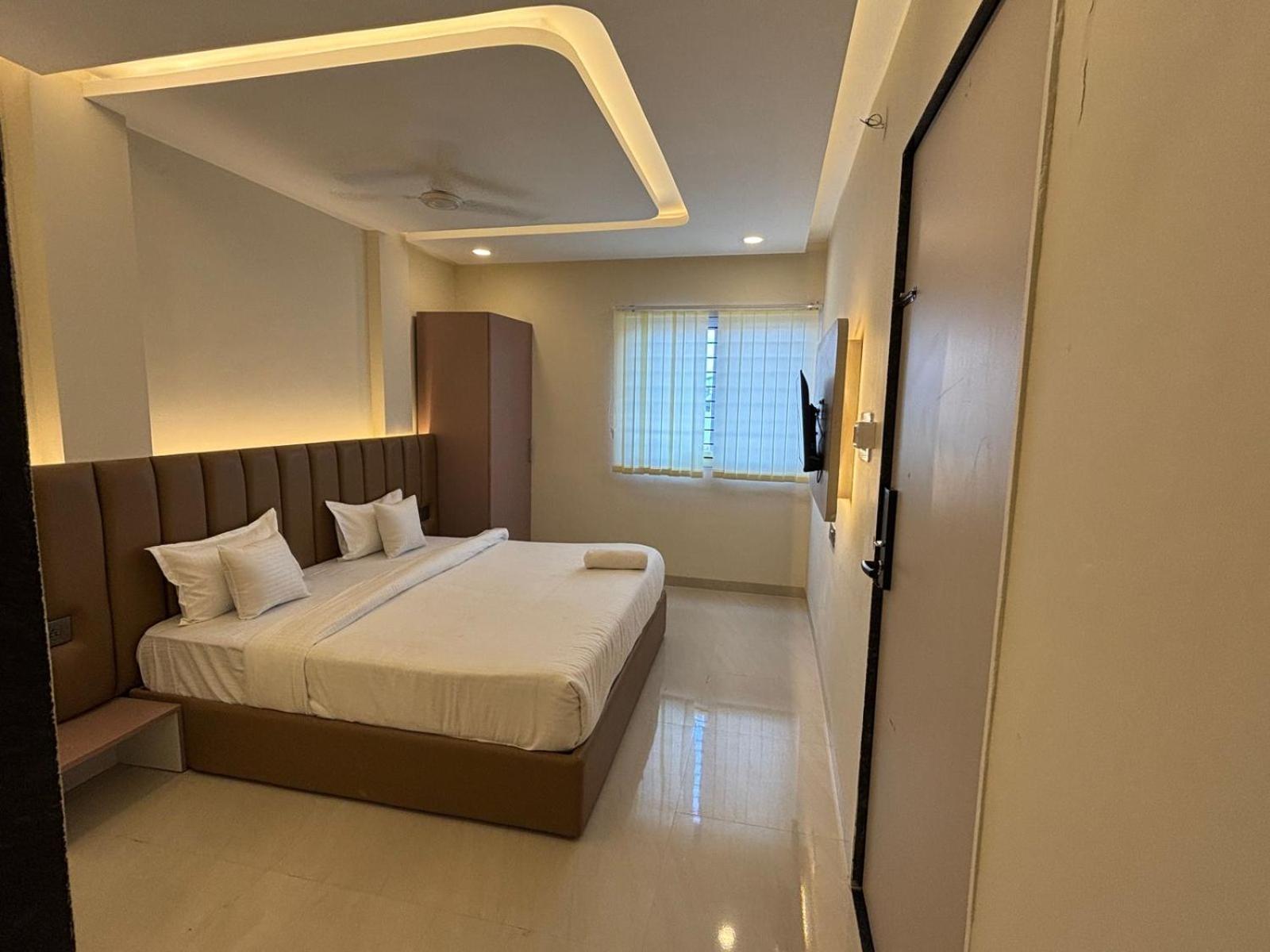 Hotel Vilaasitaa Vijay Nagar Indaur Kültér fotó